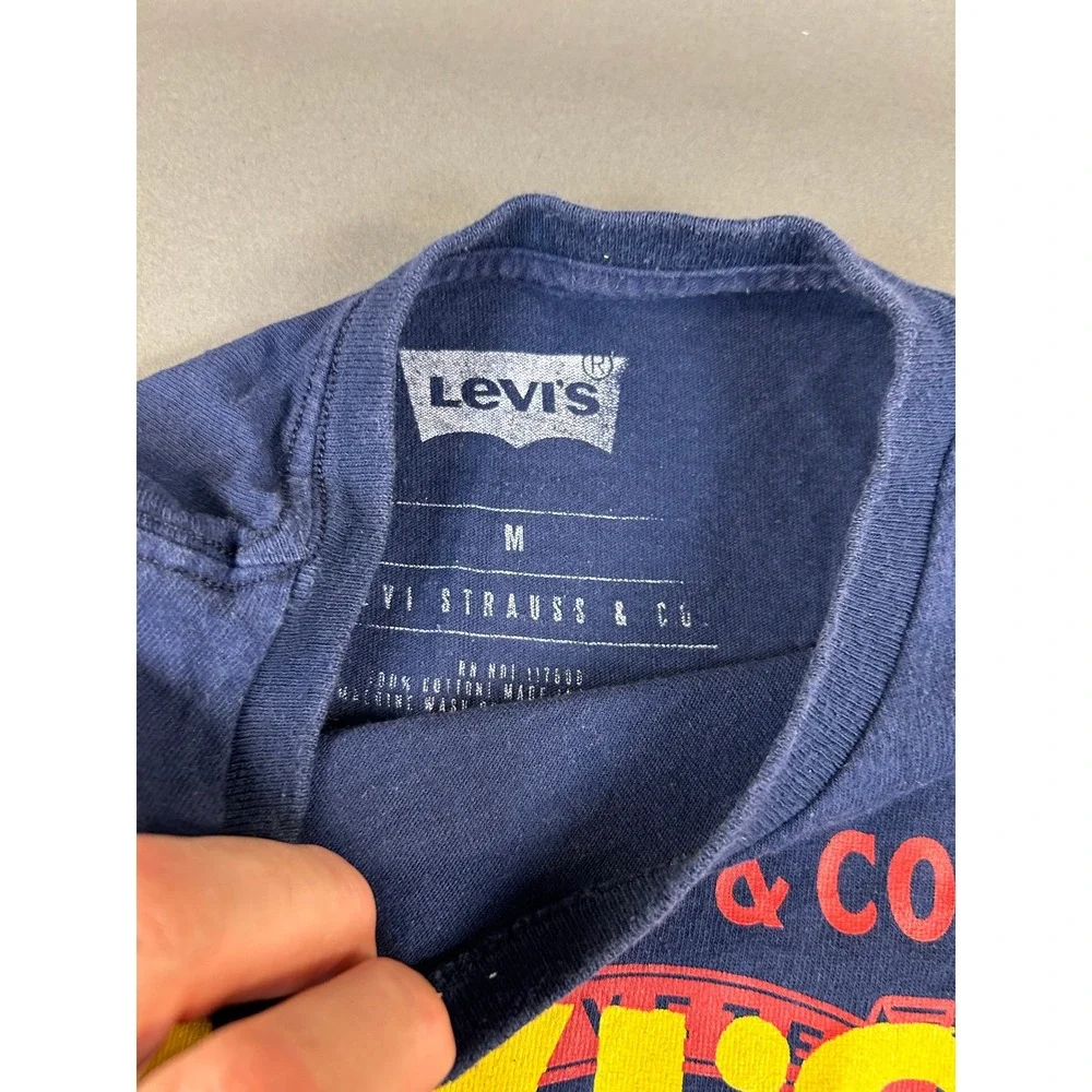 Levis Mens Graphic T-Shirt Navy Blue Red Yellow Logo Short Sleeve Medium